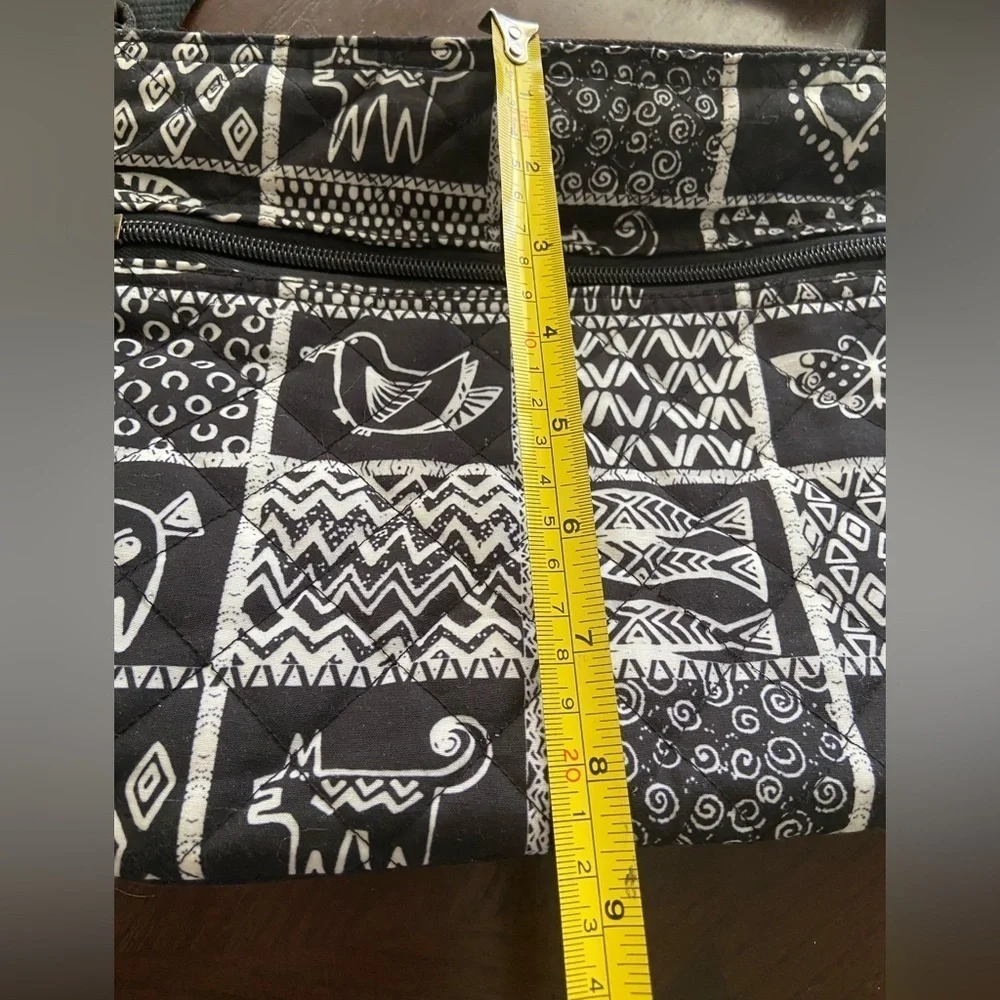 Laurel Burch Black and White Cats Animals Stamp Pattern Quilted Crossbody Purse